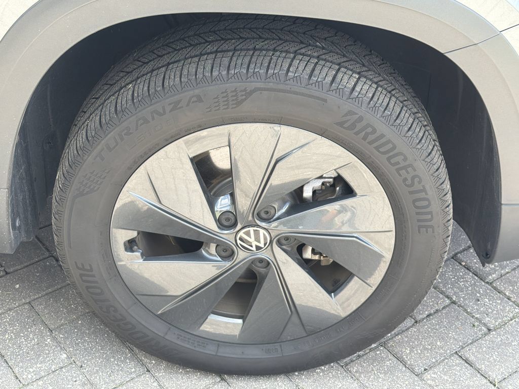 Used 2025 Volkswagen Taos S FWD image 10