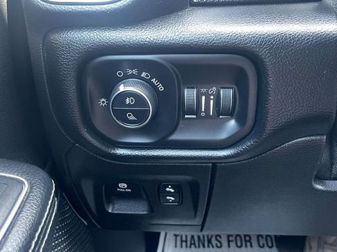 Used 2019 RAM 1500 Laramie RWD image 24