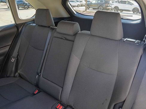 Used 2021 Toyota RAV4 LE image 28