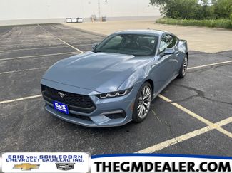 Used 2025 Ford Mustang Premium video 1