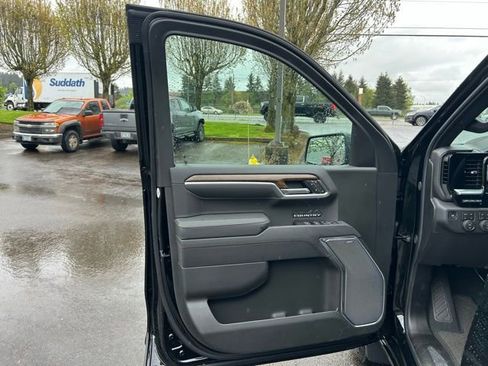 New 2026 Chevrolet Silverado 1500 High Country w/ Midnight Edition AWD/4WD image 17