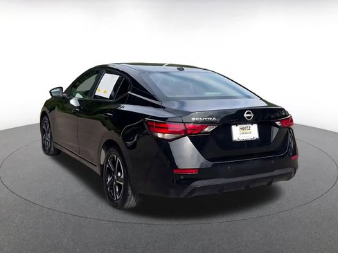 Used 2025 Nissan Sentra SV FWD image 11