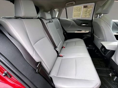 Used 2024 Toyota Venza Limited image 20
