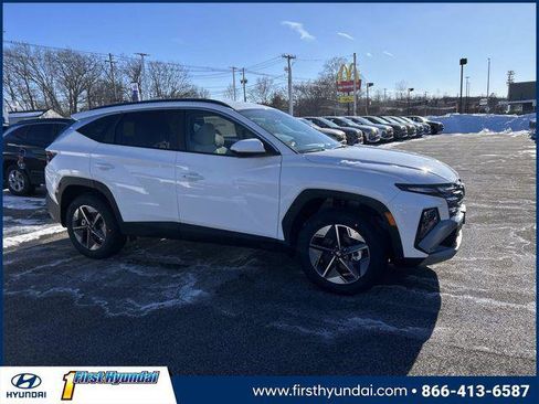 New 2026 Hyundai Tucson SEL image 1