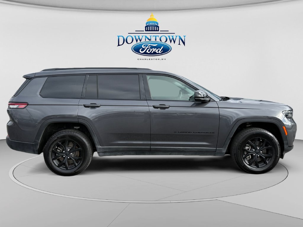 Used 2025 Jeep Grand Cherokee L Altitude AWD/4WD image 2