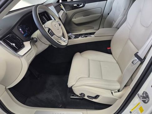 New 2026 Volvo XC60 B5 Ultra w/ Protection Package Premier AWD/4WD image 9