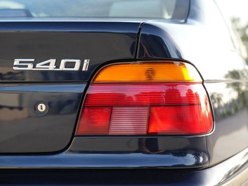 Used 1999 BMW 540i Sedan image 21