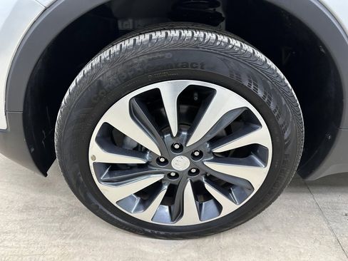 Certified 2022 Buick Encore Preferred w/ Safety Package image 32