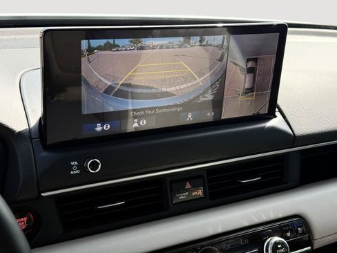 Used 2026 Honda Pilot Elite image 16
