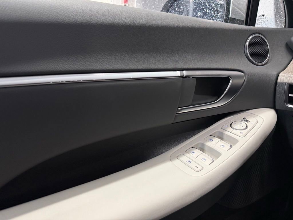 New 2026 Hyundai Sonata Blue FWD image 11