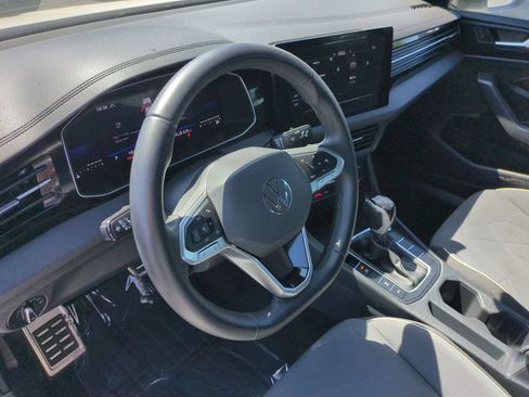 Used 2025 Volkswagen Jetta Sport FWD image 22