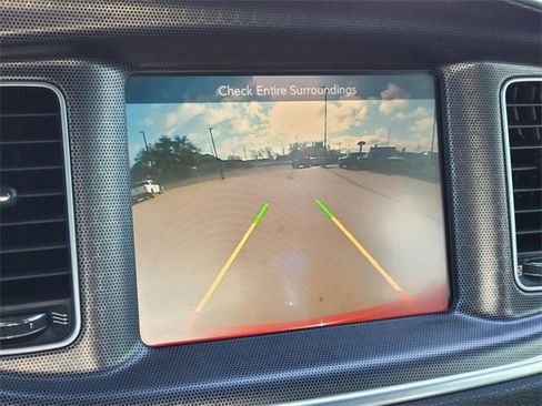 Used 2016 Dodge Charger R/T Scat Pack w/ Beats Audio Group image 25