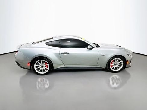 Used 2024 Ford Mustang GT Premium image 8