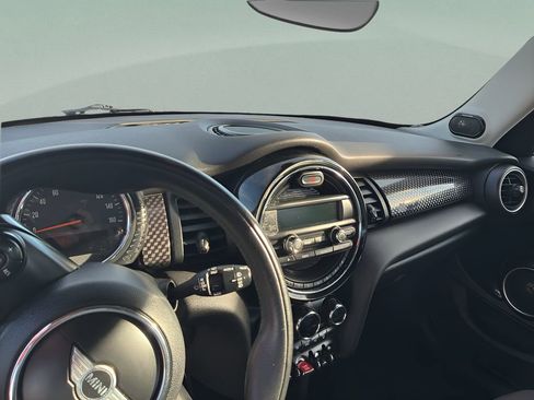 Used 2015 MINI Cooper S image 12