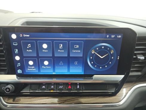 Used 2022 Chevrolet Silverado 1500 LT image 2