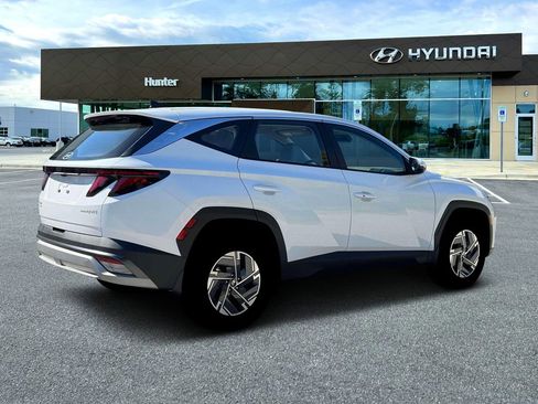 New 2026 Hyundai Tucson Blue SE w/ Tow & Go Package AWD/4WD image 8