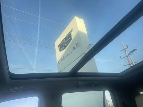 Certified 2021 Cadillac Escalade Sport Platinum image 34