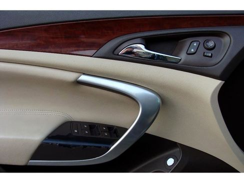 Used 2015 Buick Regal Premium image 13