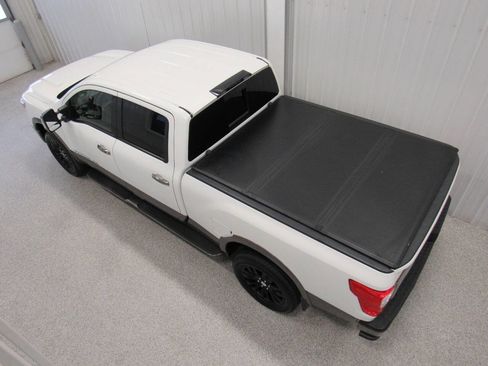 Used 2019 Nissan Titan Platinum Reserve w/ Platinum Utility Package image 6