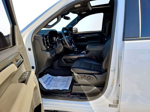 Used 2023 Chevrolet Silverado 1500 ZR2 w/ Technology Package image 28