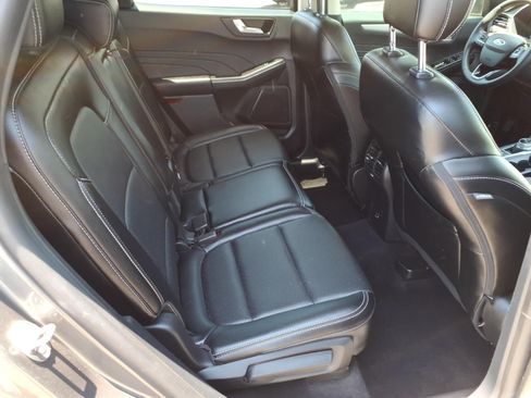 Used 2022 Ford Escape SEL FWD image 14