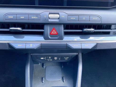 Used 2025 Kia K4 GT-Line w/ GT-Line Premium Package FWD image 32