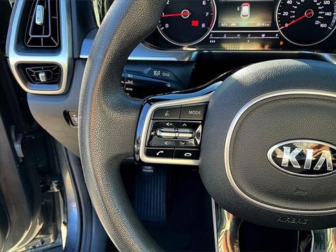 Used 2021 Kia Sorento LX image 15