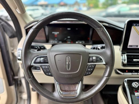 Used 2020 Lincoln Navigator Reserve w/ Luxury Package AWD/4WD image 14