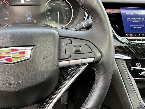 Certified 2025 Cadillac XT6 Premium Luxury AWD/4WD image 21