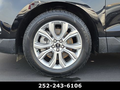 Used 2024 Ford Edge Titanium AWD/4WD image 41