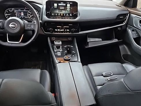 Certified 2023 Nissan Rogue SL w/ SL Premium Package image 10