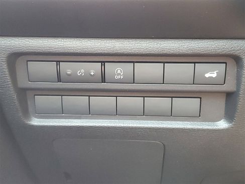 New 2026 Mitsubishi Outlander SE image 19