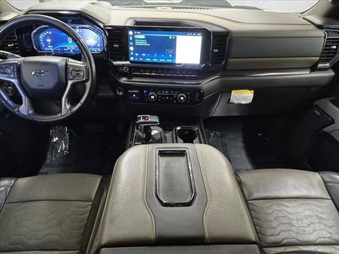 Used 2022 Chevrolet Silverado 1500 ZR2 w/ Technology Package AWD/4WD image 18
