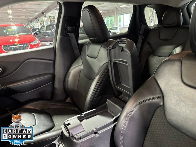 Certified 2021 Jeep Cherokee Latitude Plus AWD/4WD image 29