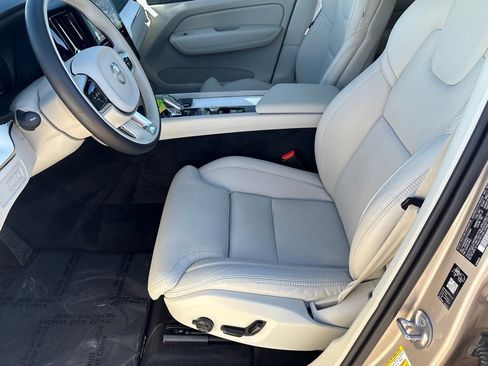 New 2026 Volvo XC60 T8 Ultra w/ Protection Package Premier image 19