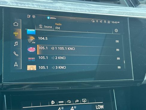 Used 2024 Audi Q8 e-tron Premium Plus w/ Premium Plus Package AWD/4WD image 26
