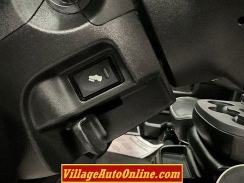 Used 2019 RAM 2500 Laramie image 24