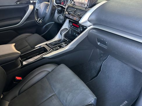 Used 2025 Mitsubishi Eclipse Cross SE AWD/4WD image 16