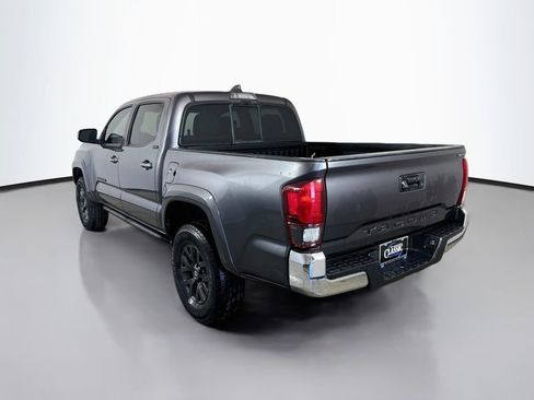 Used 2021 Toyota Tacoma SR5 w/ SR5 Appearance Package (SM) RWD image 5