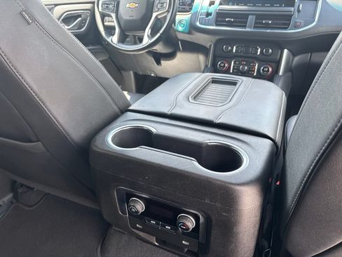 Used 2024 Chevrolet Suburban LT AWD/4WD image 46
