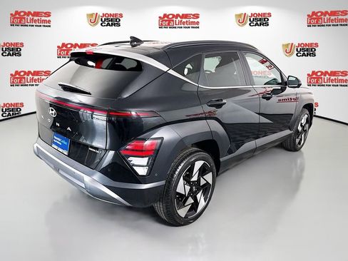 Used 2024 Hyundai Kona Limited AWD/4WD image 18