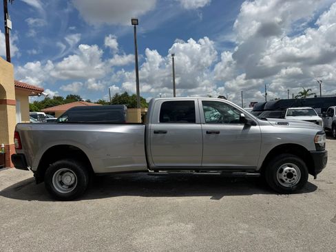 Used 2021 RAM 3500 4x4 Crew Cab Tradesman DRW image 7
