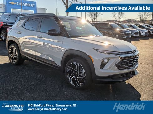 New 2026 Chevrolet TrailBlazer RS w/ Convenience Package image 1