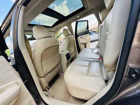 Used 2015 Nissan Murano SL w/ SL Technology Package FWD image 19