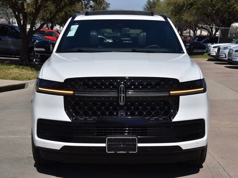 New 2025 Lincoln Navigator L Reserve w/ Jet Appearance Package AWD/4WD image 9