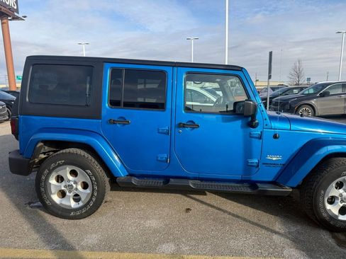 Used 2015 Jeep Wrangler Unlimited Sahara w/ Connectivity Group image 4