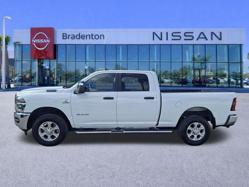 Used 2026 RAM 2500 Big Horn AWD/4WD image 8