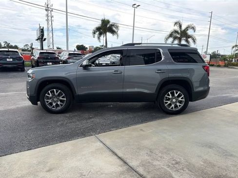 Used 2021 GMC Acadia SLT w/ Technology Package FWD image 5