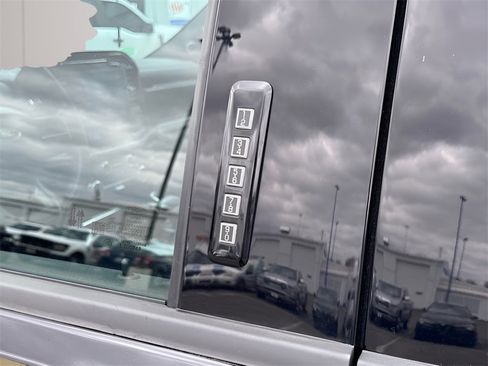 Used 2022 Ford F150 Lariat w/ Equipment Group 502A High image 52