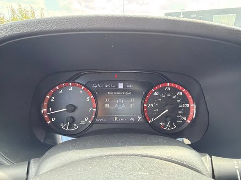 Used 2024 Nissan Frontier PRO-4X w/ Pro Convenience Package AWD/4WD image 16